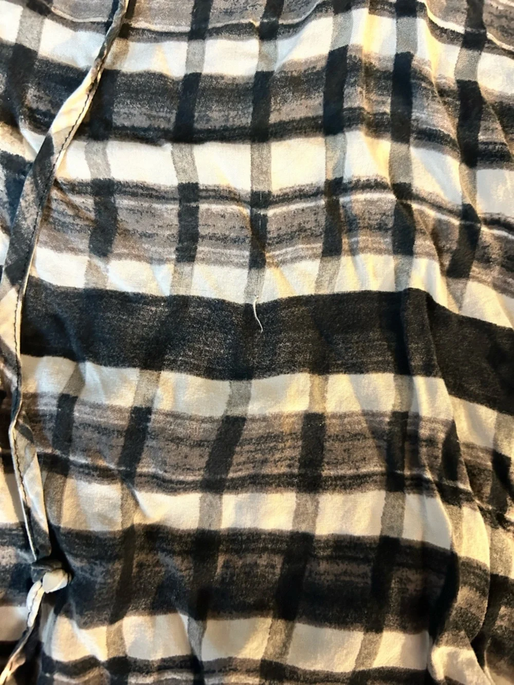a.n.a Black and White Plaid Ruffled Hem Sleeveless Camisole